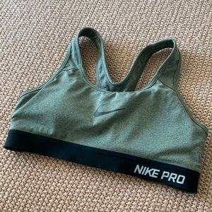 Nike womens sports bra